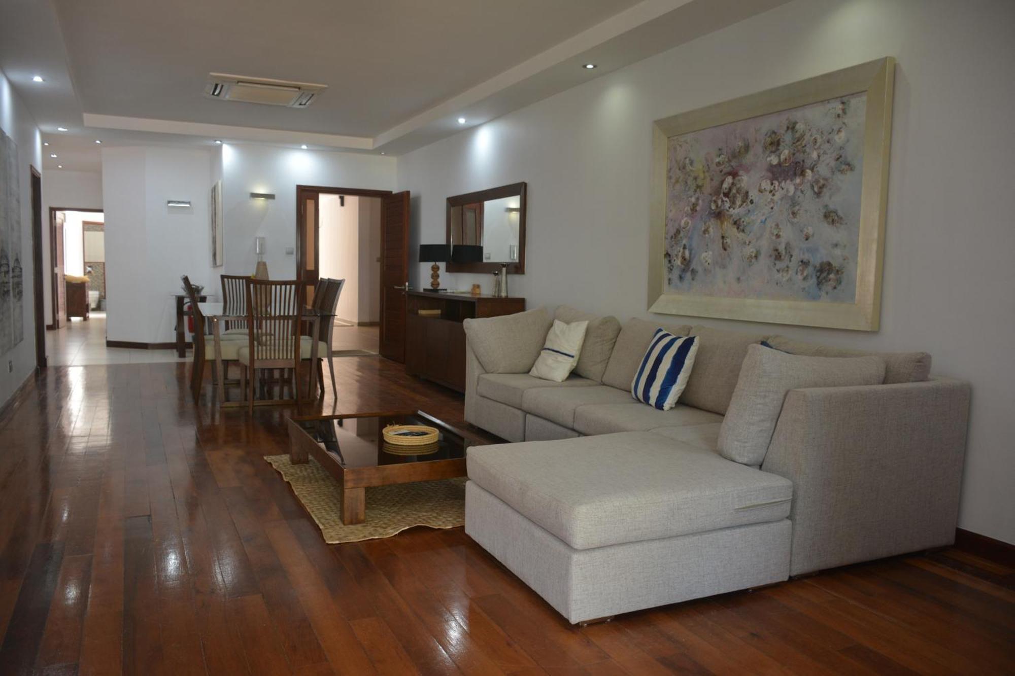 Olana Blue - Beachfront Apartment Rivière Noire Dış mekan fotoğraf
